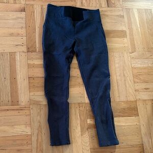 Grey Leggings with zipper detailing on the legs